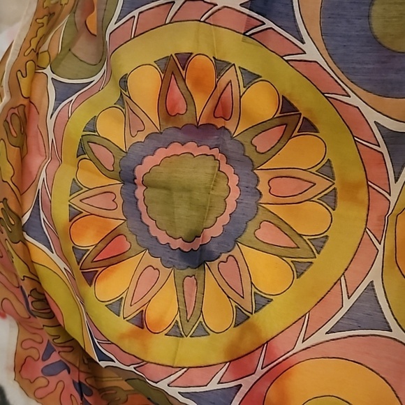 Vintage 1960s Mod Lightweight Semi-sheer Square Scarf - Picture 2 of 8